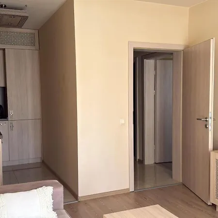 Apartment 2-стаен аппартамент в Argisht Partez *